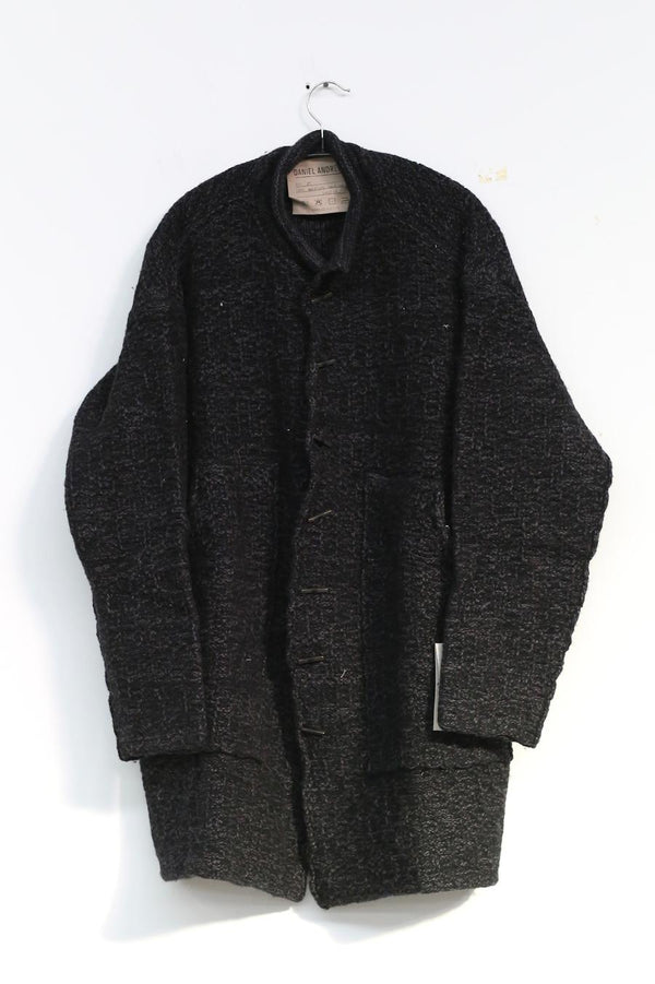Daniel Andresen button jacket Geomalia charcoal
